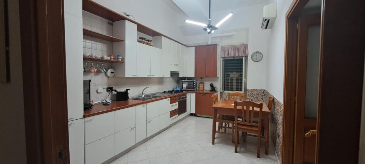 Apartamento Mendozza House Nápoles Exterior foto